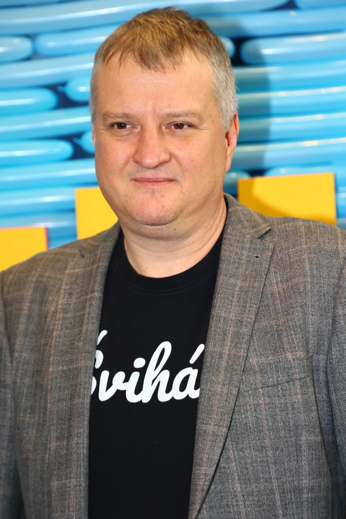 FOTO: Tomáš Jeřábek je otcem malého syna. – stránka 11