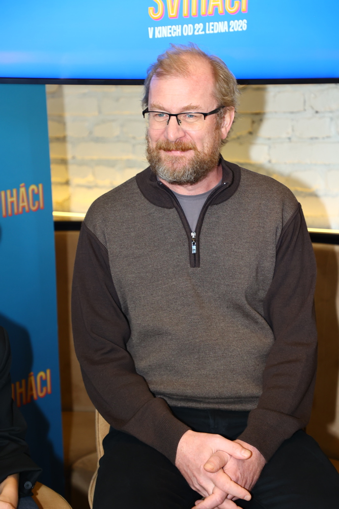 FOTO: Martin Pechlát hraje ve filmu Šviháci. – stránka 7