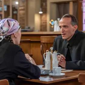 Pecháček balí Martinu. Dokonce ji pozve na luxusní večeři.