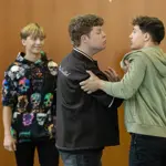 Kolda se pustí i do kamarádů.