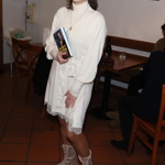 Moderátorka a herečka se sladila do krémových tónů, které působí svěže.