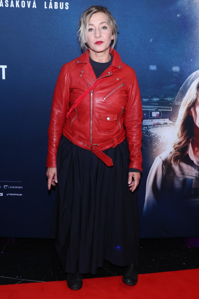 FOTO: Vanda Hybnerová na premiéře filmu Neporazitelní. – stránka 2
