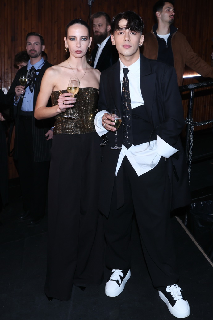 FOTO: Módní návrhářka Debbie Brown a Jan Bendig. – stránka 27