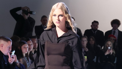 FOTO: Z módní přehlídky Debbie Brown.