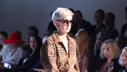 FOTO: Jana Marvanová šla přehlídku pro Debbie Brown.