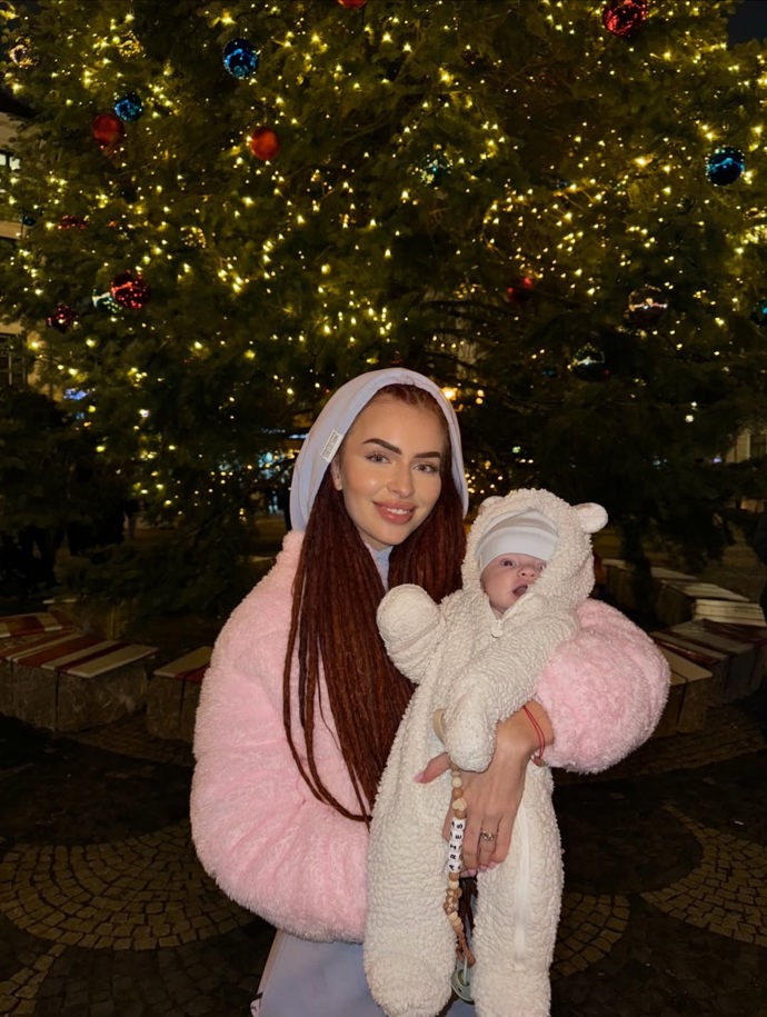 FOTO: Rachel se synem. – stránka 1