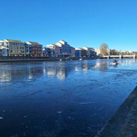 Policisté vytáhli tělo z řeky Otavy.