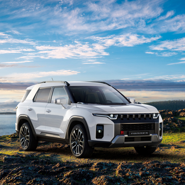 KGM, SUV specialista z Koreje, přivádí HYBRIDNÍ TORRES a dělá KORANDO ještě dostupnějším
