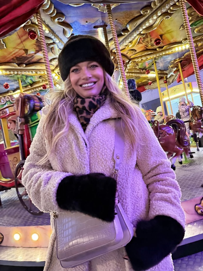 FOTO: Lucie Borhyová vyrazila na adventní trhy do Drážďan. – stránka 3