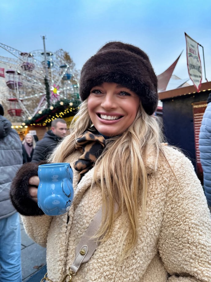 FOTO: Vychutnala si tamní svařák. – stránka 2