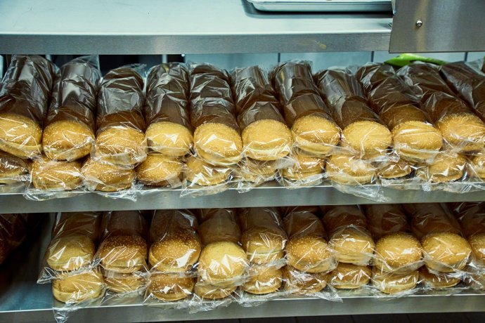 FOTO: Hamburgery ve Five Guys. – stránka 11