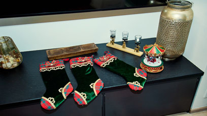 FOTO: Agáta využila každý prostor pro vánoční dekorace.