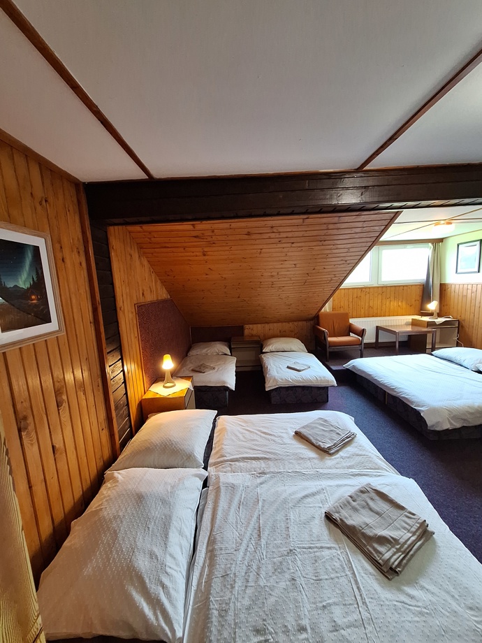 FOTO: Pavel Callta si pořídil penzion v Peci pod Sněžkou. – stránka 24