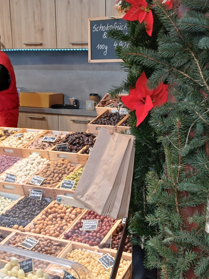 FOTO: V Drážďanech už odstartovaly vánoční trhy. – stránka 29