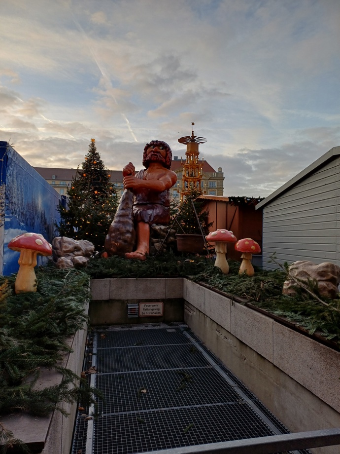 FOTO: V Drážďanech už odstartovaly vánoční trhy. – stránka 18