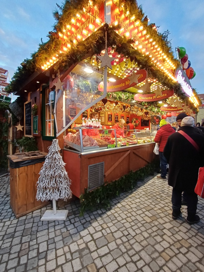 FOTO: V Drážďanech už odstartovaly vánoční trhy. – stránka 3