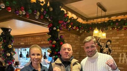 FOTO: Petr Větrovský s Conorem McGregorem.