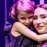 Valérie Tkadlčíková se svojí šestiletou dcerou Olívií.