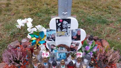 FOTO: Pomník na počest Heleny Zeťové.