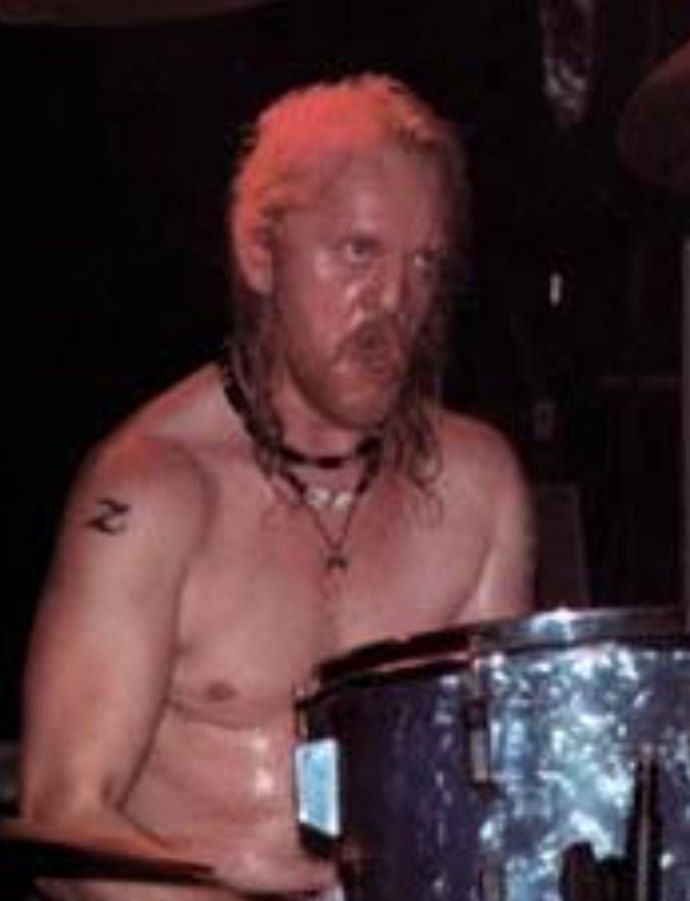 FOTO: Zemřel bubeník Bohumil Krpálek. – stránka 1