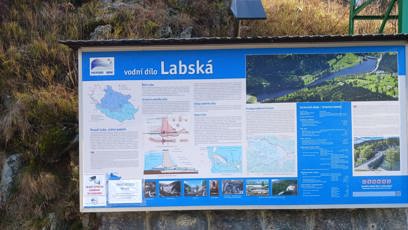 FOTO: Přehrada Labská sice nabízí led, ale stále je tenký.