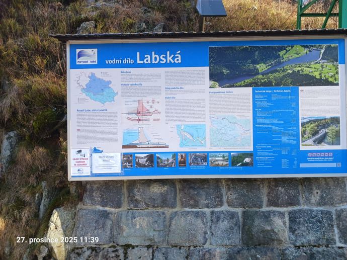 FOTO: Přehrada Labská sice nabízí led, ale stále je tenký. – stránka 3