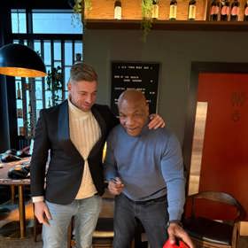 Petr Větrovský s Mikem Tysonem.