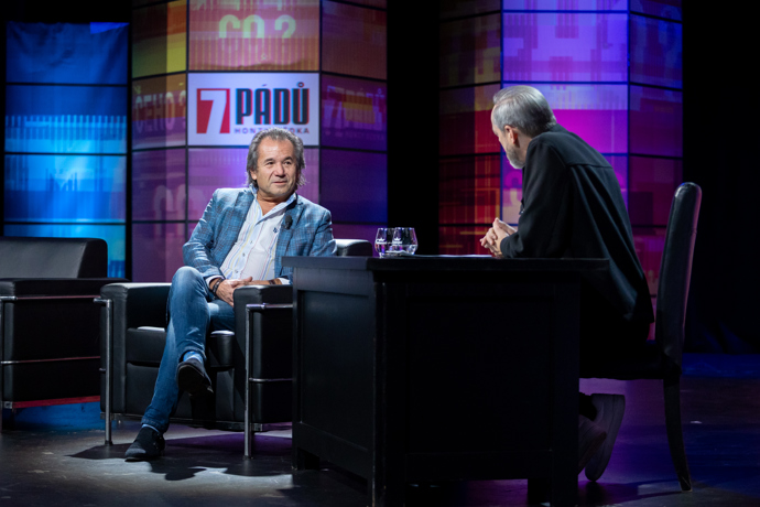 FOTO: Andor Šándor promluvil o roli špionů. – stránka 1