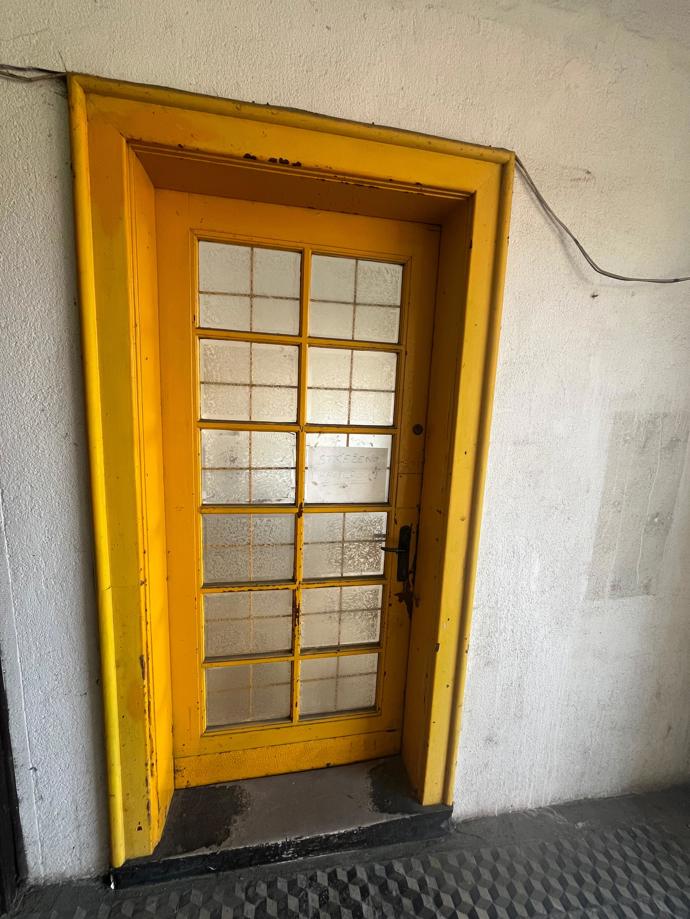 FOTO: O nemovitost se zřejmě nikdo dlouho nestaral. – stránka 9