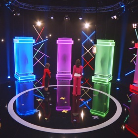 Další epizoda Naked attraction.