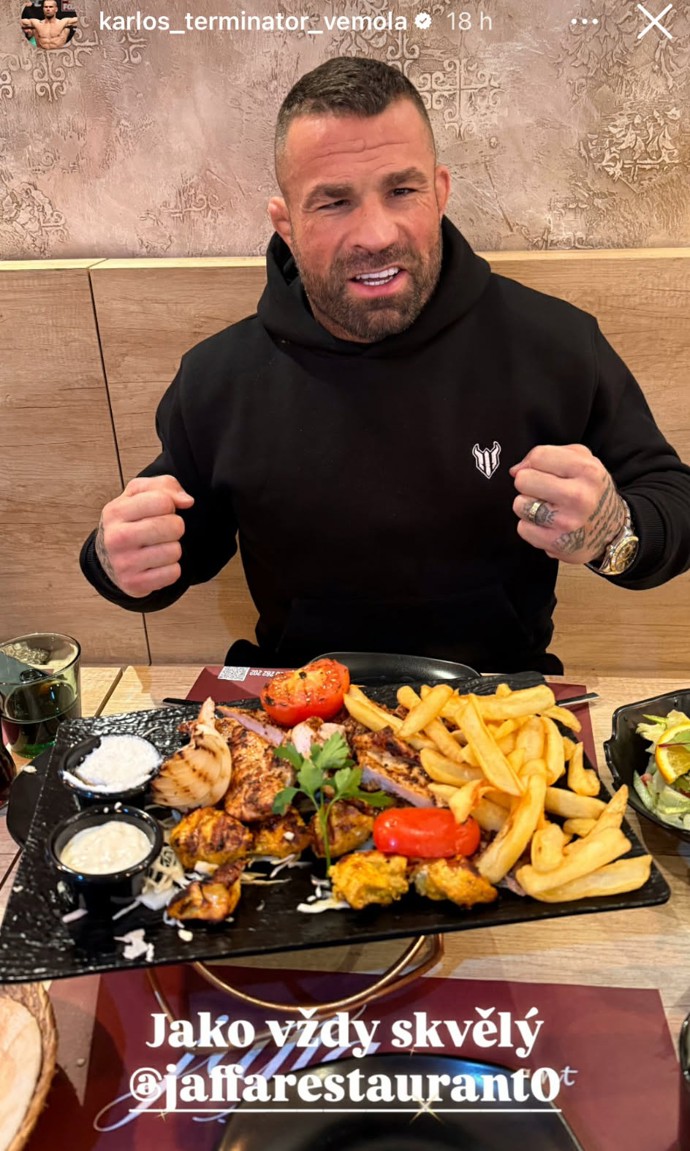 FOTO: Karlos Vémola už skoro není vůbec doma.