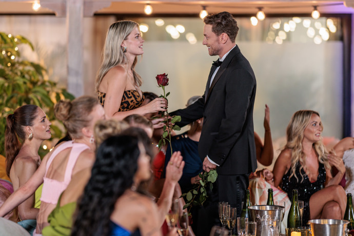 FOTO: Martin Dubovický předal svou první růži. – stránka 6