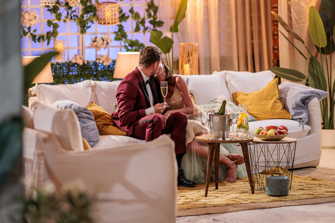 FOTO: Došlo i na první polibek. – stránka 2