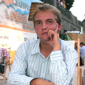 Na televizní obrazovce už ho vídáme víc než dvě dekády. 