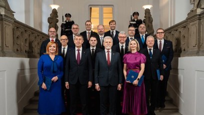 FOTO: Alena Schillerová a Zuzana Mrázová rozzářily Pražský hrad.