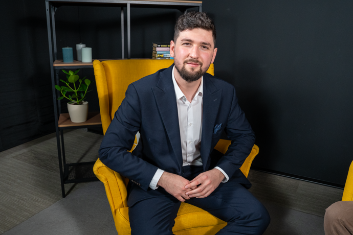 FOTO: Extra host Matěj Gregor foto 02 – stránka 1