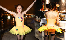 Eva Toulová opět vynesla bizarní model. 