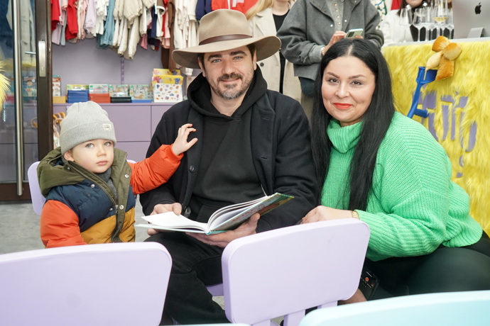 FOTO: Vojta Kotek a Marie Fasorová. – stránka 5