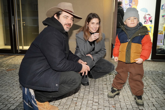 FOTO: Vojta Kotek ukázal rodinku. – stránka 16