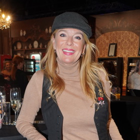 Herečka ukázala, jak na nápadité zimní vrstvení.