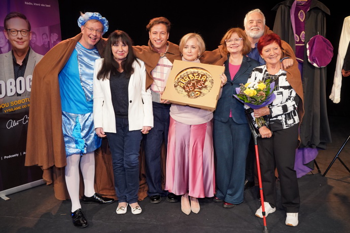 FOTO: Dagmar Patrasová a spol z pohádky Arabela. – stránka 9