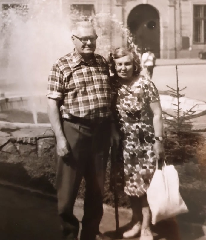 FOTO: Milada Ježková s manželem. – stránka 1