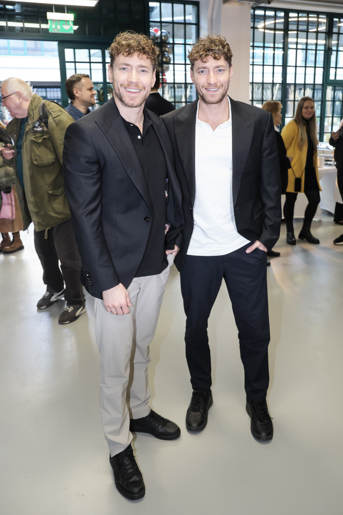 FOTO: Bacheloři Míra a Martin Dubovičtí. – stránka 41