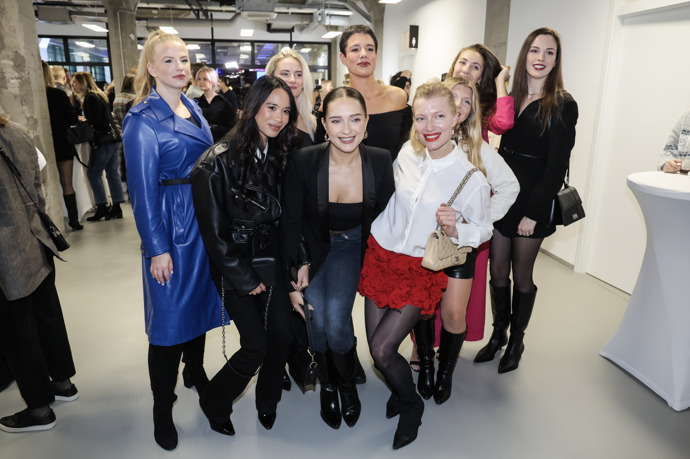 FOTO: Dívky z druhé série Bachelora. – stránka 40