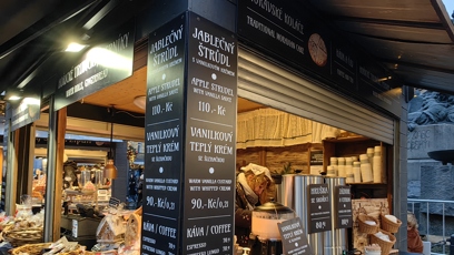 FOTO: Stánky na Staroměstském náměstí.