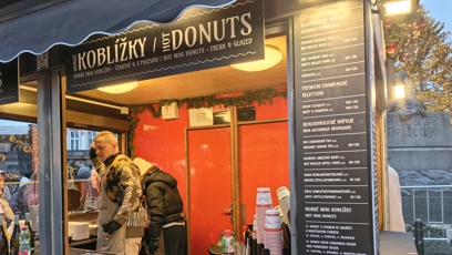 FOTO: Stánky na Staroměstském náměstí.