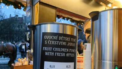 FOTO: Stánky na Staroměstském náměstí.