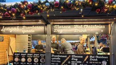 FOTO: Stánky na Staroměstském náměstí.