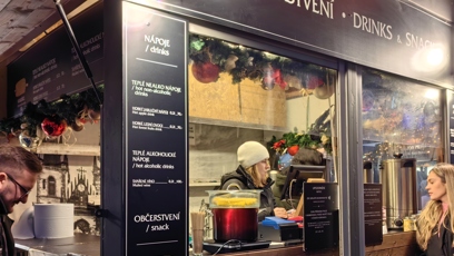 FOTO: Stánky na Staroměstském náměstí.