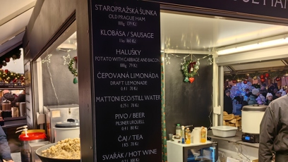 FOTO: Stánky na Staroměstském náměstí.